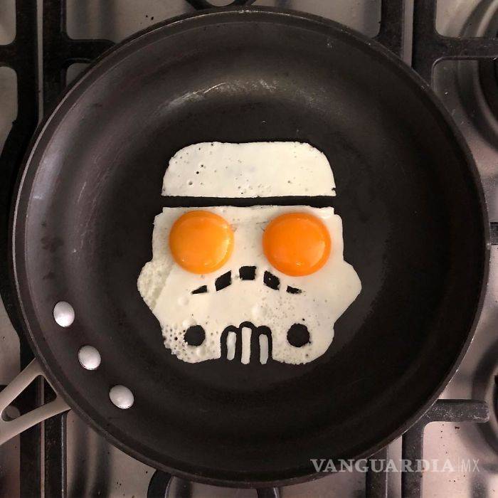 $!Artista transforma huevos en arte
