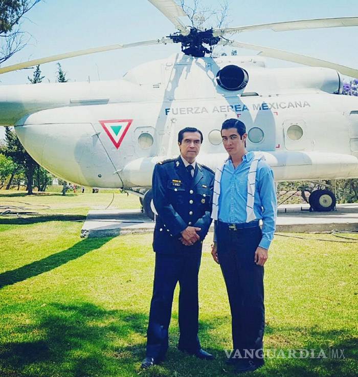 $!Hijo fashionista de General presume su 'vida de oro' y viaje en el avión presidencial