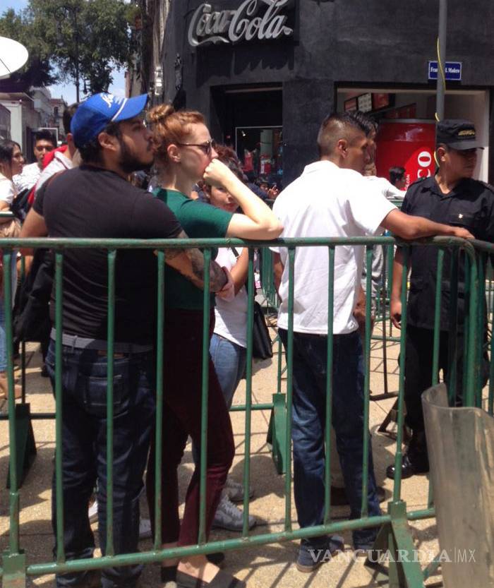 $!Llevan "acarreados" del Edomex al "Grito" de Peña en el Zócalo, por cuarto año consecutivo