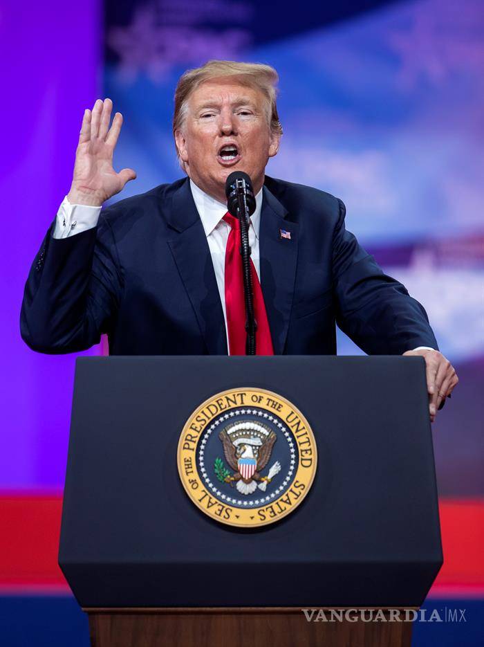 $!Trump se burla de pesquisas de trama rusa y demócratas en evento conservador