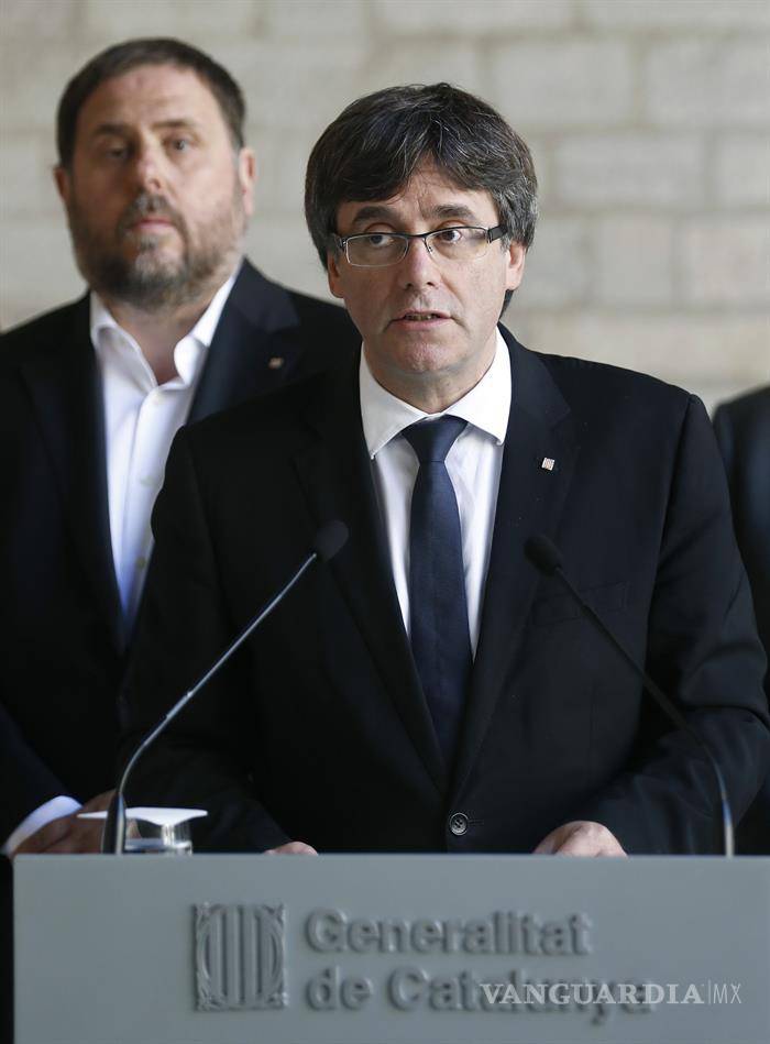 $!Detienen a catorce personas en operación contra el referéndum en Cataluña