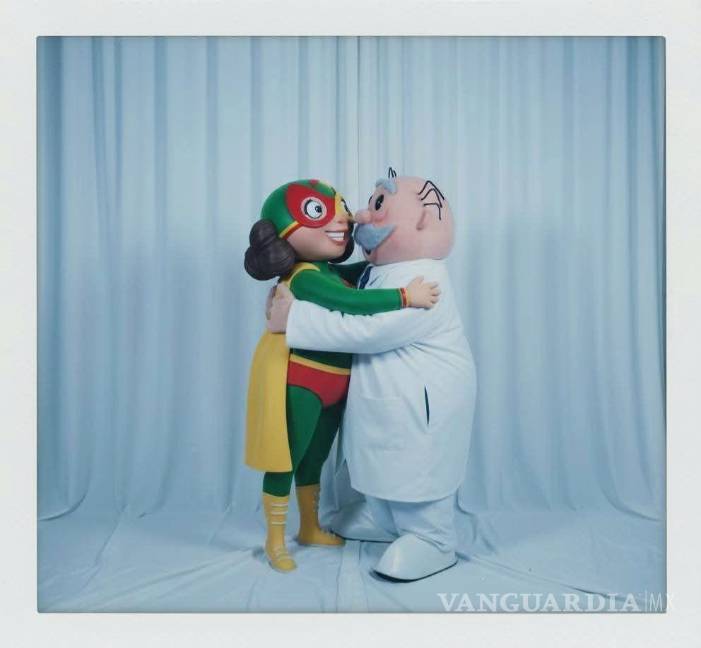 $!¿Cómo hacer fotografías tipo polaroid con tu familiar, artista o personaje favorito con IA?