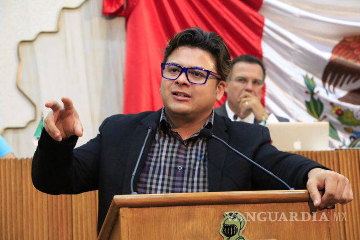 $!Diputados de Nuevo León votan por sus compañeros faltistas