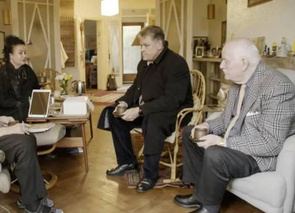 La impactante historia del hombre que descubrió que su abuelo fue un verdugo nazi en Auschwitz