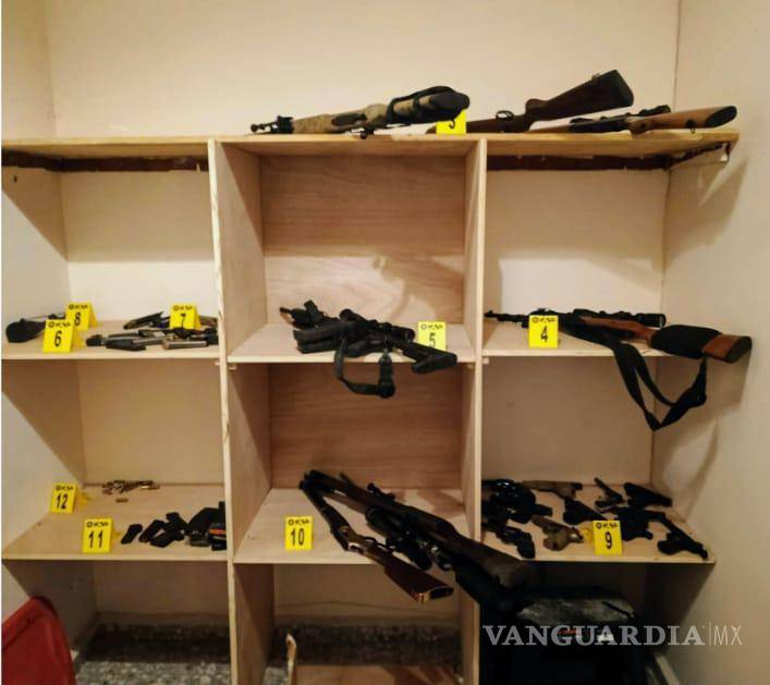 $!Dos cateos dejan un detenido y el aseguramiento de armas y drogas en Nuevo León