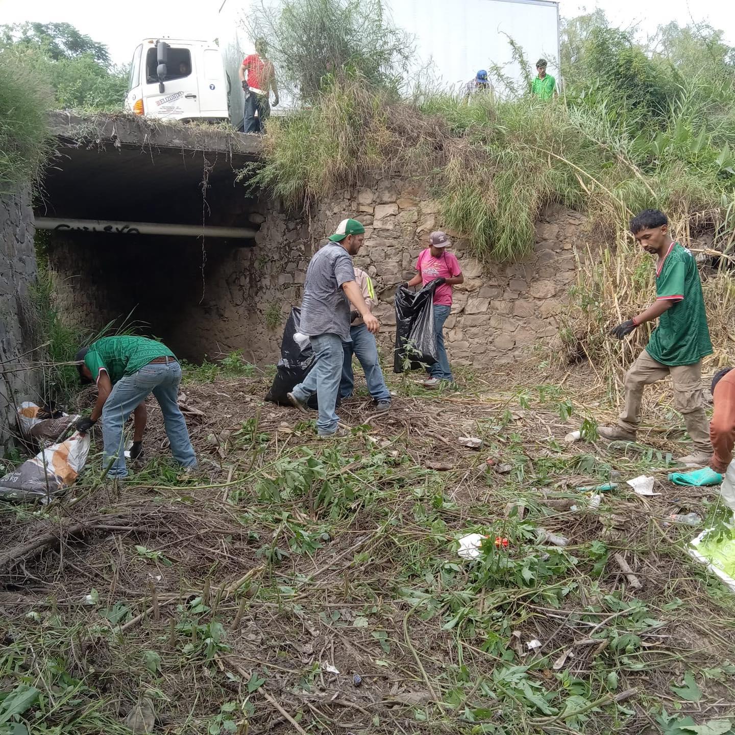 Coahuila: realizan en Múzquiz trabajos preventivos de limpieza y desazolve en el Arroyo Zamora
