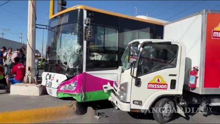 $!Las personas lesionadas fueron valoradas médicamente y dadas de alta horas después, al confirmarse que no presentaban heridas de gravedad.