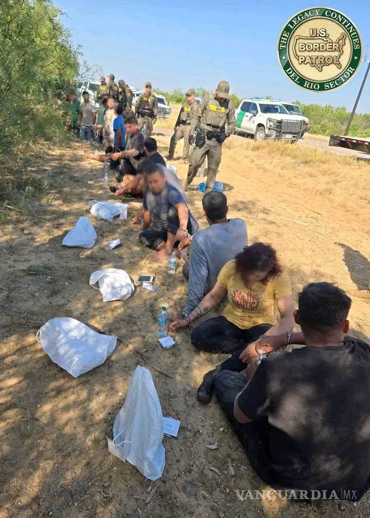$!Agentes federales interceptaron el vehículo durante un operativo realizado cerca de Carrizo Springs, Texas.