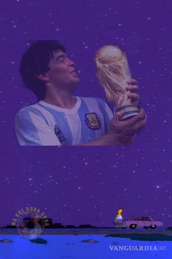 $!En redes sociales no perdonan; los memes de la muerte de Maradona