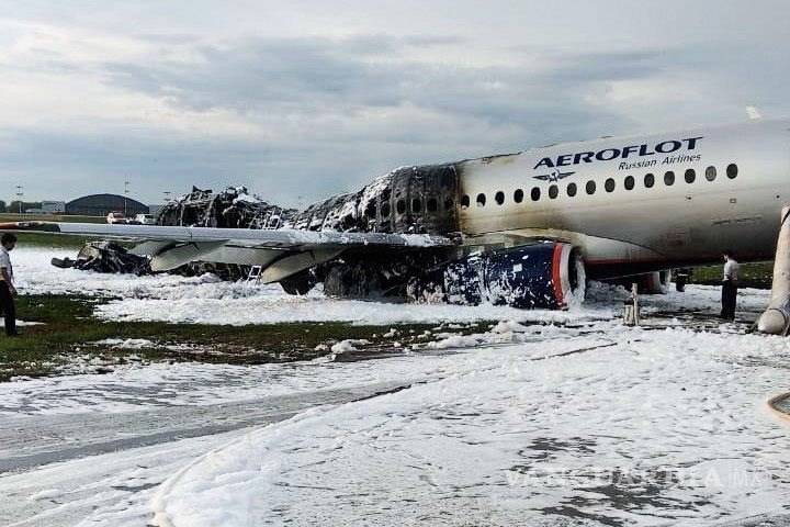 $!Encuentran la cajas negras del avión siniestrado en Rusia