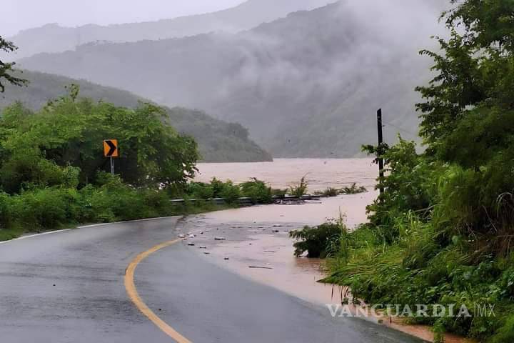 $!Acapulco se ahoga de nuevo; van tres días continuos de lluvia