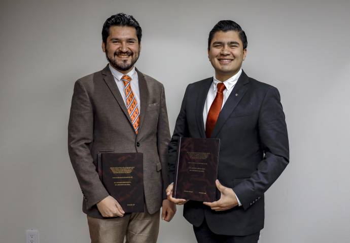 Los jóvenes coahuilenses explican cómo la aplicación de estándares internacionales puede ayudar a empresas y ciudadanos a enfrentar los desafíos que plantea la inteligencia artificial en procesos cotidianos.