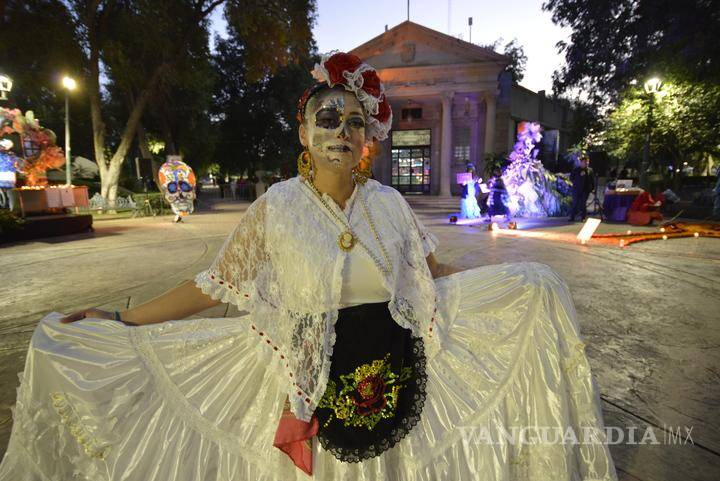 $!Celebran a la vida y la muerte en el Centro Histórico de Saltillo