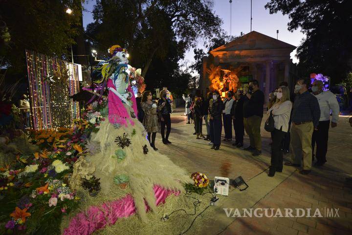 $!Celebran a la vida y la muerte en el Centro Histórico de Saltillo