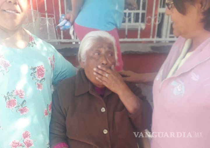Desalojan a señora de la tercera edad en Frontera