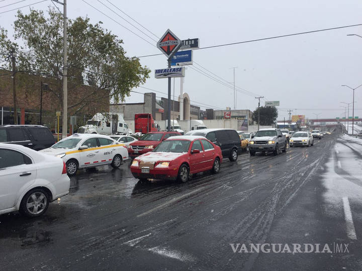 $!Saltillo recibe la primera tormenta invernal de la temporada; la nieve cubre la ciudad (Fotos)