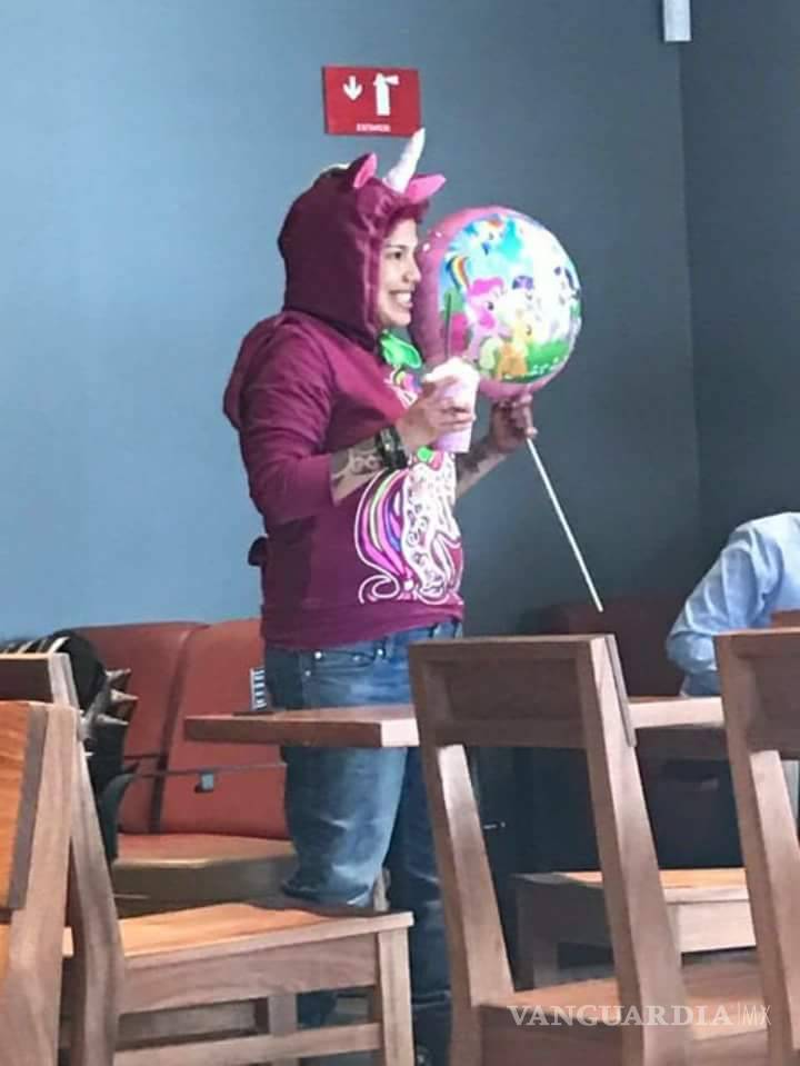 $!La magia del #unicornfrappuccino llega a los memes