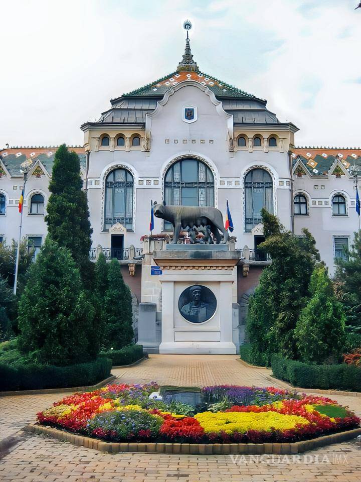 $!Palacio Administrativo en Marosvásárhely.