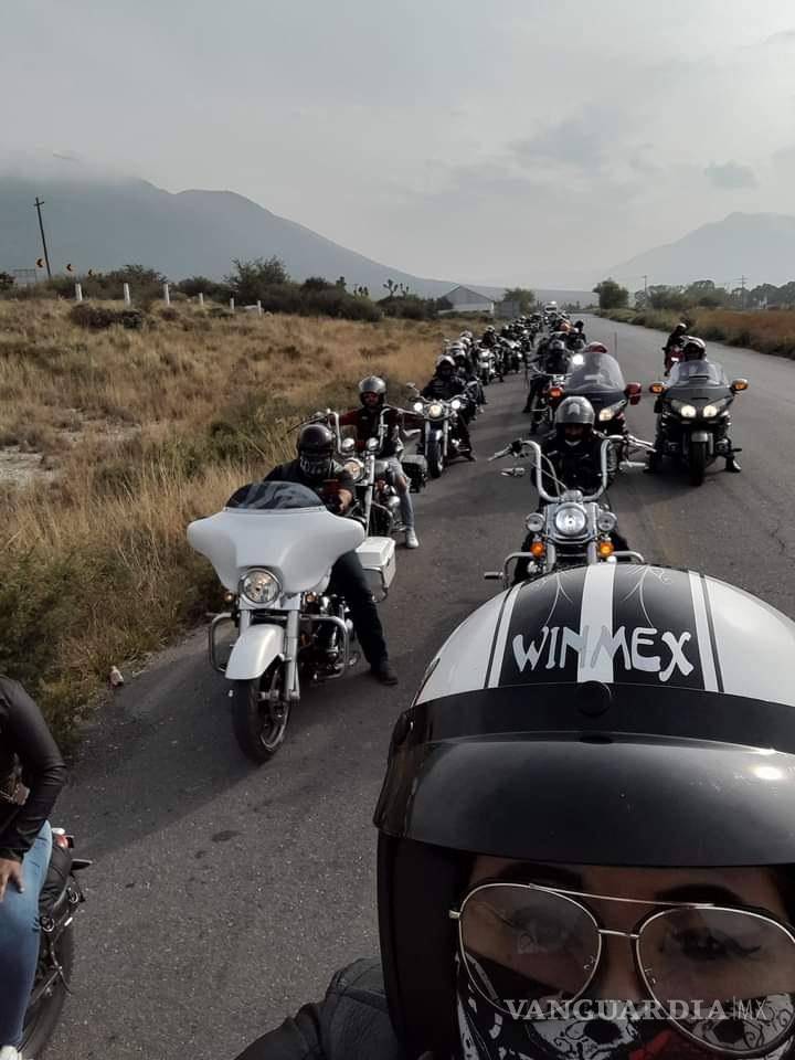 $!Recorrer carreteras en motocicleta es una experiencia que estos grupos conocen de primera mano.