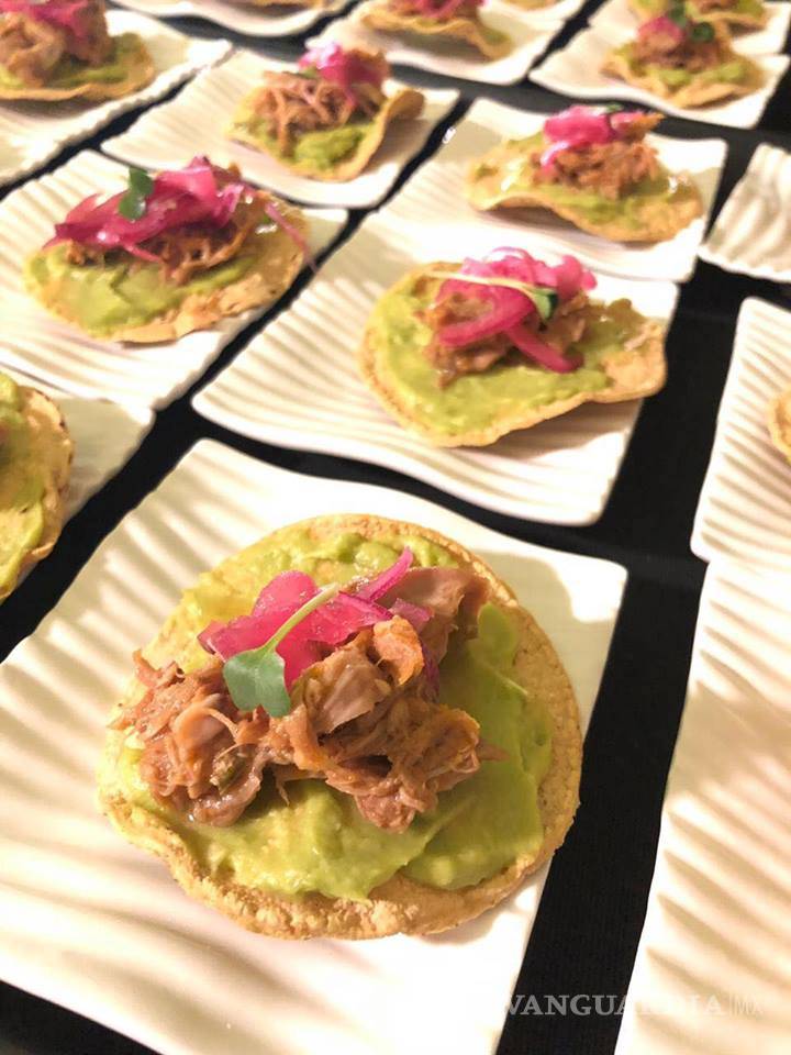 $!El Papa Francisco comerá cabrito, tortillas de harina y machacado con huevo gracias al chef saltillense Juan Ramón Cárdenas