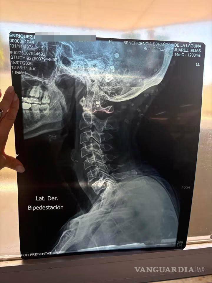 $!Enríquez difundió estudios médicos realizados después del golpe que aseguró haber sufrido dentro del establecimiento.