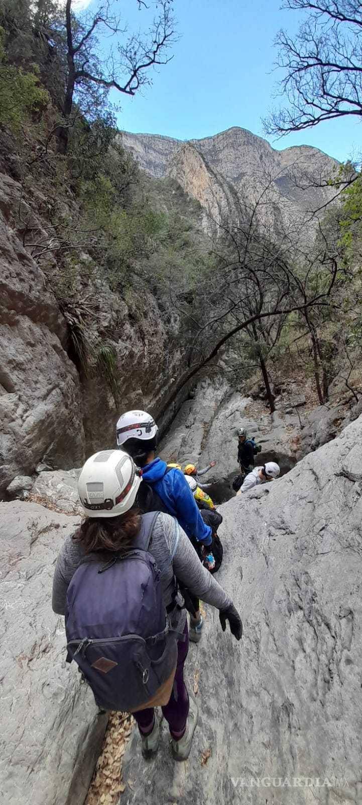 $!El rápel es una actividad emocionante que requiere conocimientos técnicos y el acompañamiento de guías experimentados.