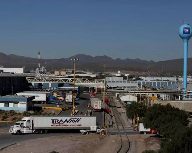 Planta de General Motors en Ramos Arizpe, donde se confirmó el despido de alrededor de mil 900 trabajadores.