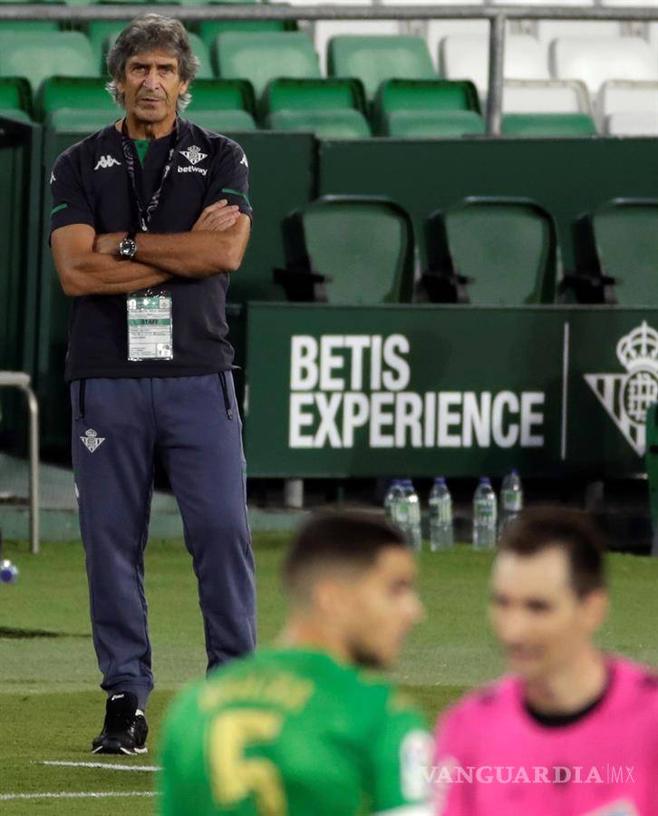 $!Guardado y Lainez descartados del Betis