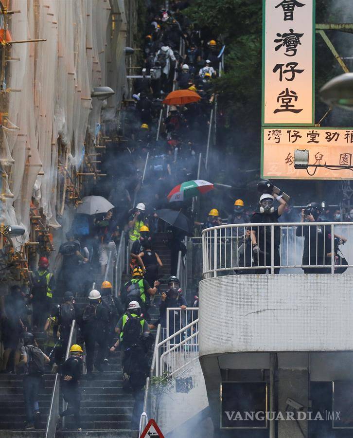 $!70 aniversario de la República Popular China, protestas, festejos y desfile militar en imágenes