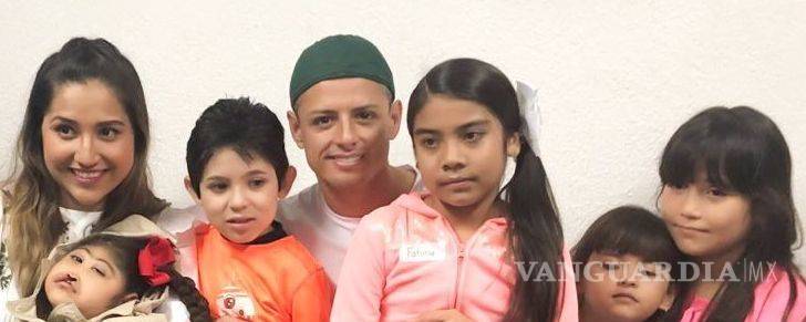 $!'Chicharito' cumple promesa y visita el nuevo Hospital Civil de Guadalajara