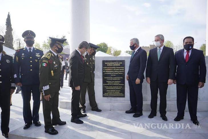 $!Inauguran en Torreón monumento a los Niños Héroes de Chapultepec
