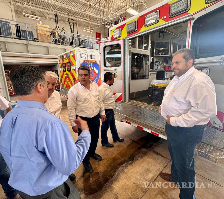 $!El acuerdo contempla capacitación mutua entre las corporaciones de Policía y Bomberos, además de posibles donaciones de vehículos de emergencia.