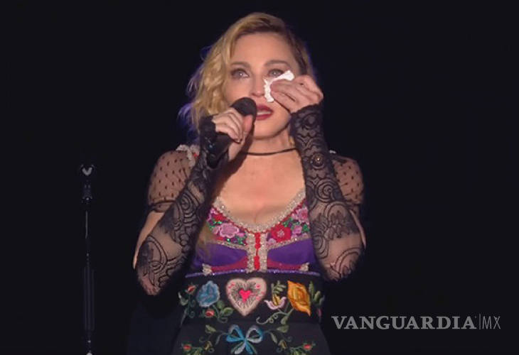 $!¡Otra vez! Madonna suspende concierto por un 'juangabrielazo'