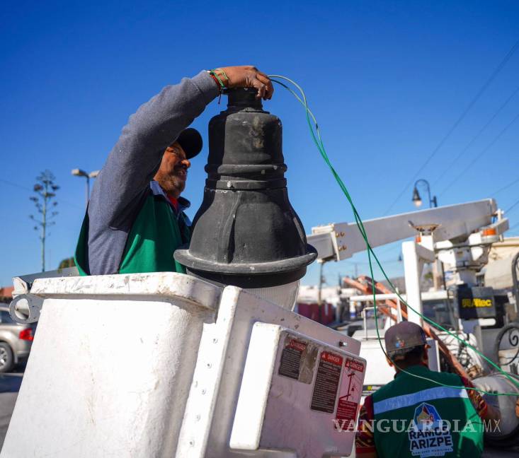 $!La atención a reportes ciudadanos ha permitido mantener en funcionamiento la infraestructura de iluminación en colonias y vialidades de Ramos Arizpe.