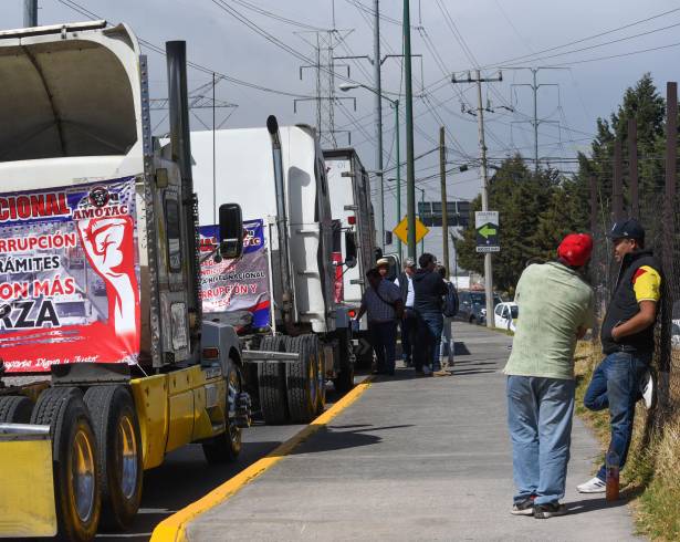 Este viernes, los transportistas anunciaron un megaparo de este sector para el próximo lunes.