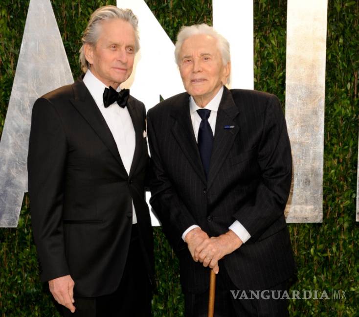 Premian a Kirk Douglas con el Teddy Kollek a un mes de cumplir 100 años