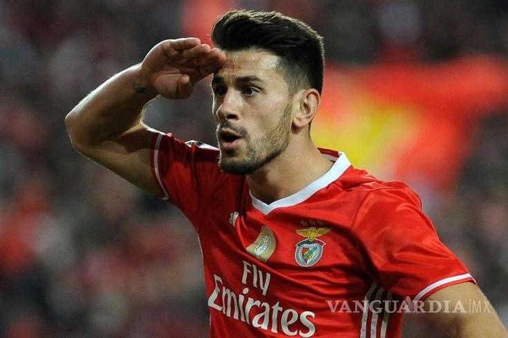 $!Un Pizzi en labor de 'comandante' da al Benfica tres peleados puntos