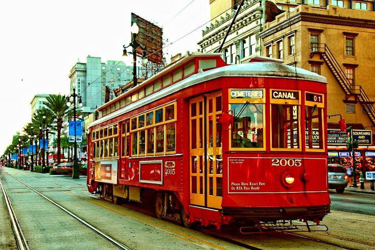 $!Tranvías, bicicletas y caminar son las mejores opciones para recorrer la ciudad sin sufrir el tráfico del Super Bowl.