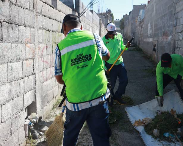 El programa “Aquí Andamos 2.0” se enfocará en ampliar las labores de embellecimiento urbano, con cuadrillas adicionales que atenderán reportes ciudadanos en diferentes zonas de la ciudad.