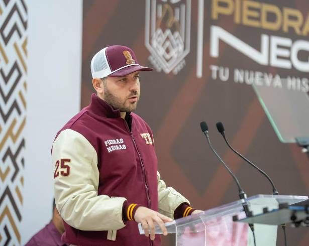 El edil afirmó que esto es en respuesta a supuestas manipulaciones de los medios de comunicación.