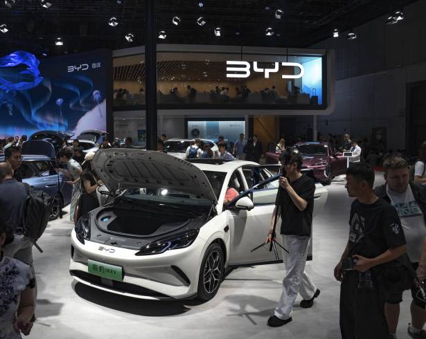 La exhibición de BYD en Auto Shanghai 2025, en Shanghái, China, el 23 de abril de 2025.