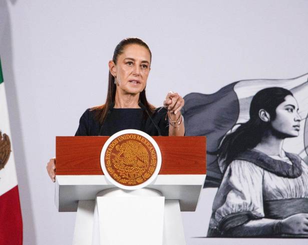 CIUDAD DE MÉXICO, 02OCTUBRE2026.- La Presidenta de México, Claudia Sheinbaum pardo durante la mañanera del pueblo en palacio Nacional, donde anunció regulaciones del contenido de las redes sociales para los niños y adolescentes. FOTO: TOMÁS PÉREZ DE LA CRUZ/CUARTOSCURO.COM
