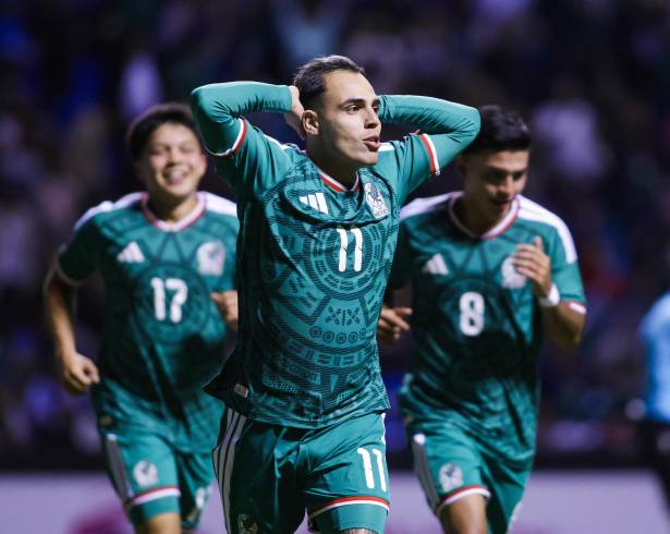 Hugo Camberos anotó su tercer gol del torneo y contribuyó al triunfo del Tricolor en Puebla.