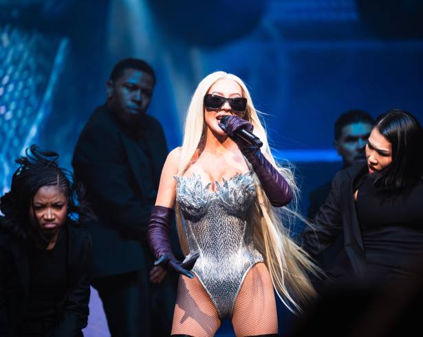 Christina Aguilera ofreció lujo y música en el Teatro Yaamava en California