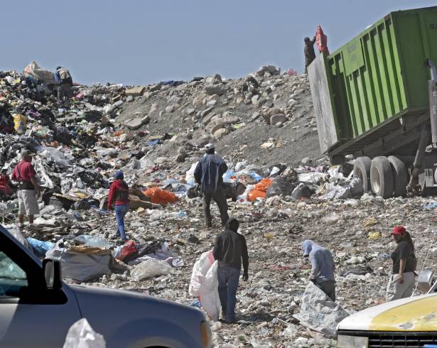 El Ayuntamiento de Saltillo busca opciones de terreno para albergar al nuevo relleno sanitario.