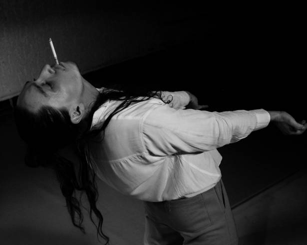 Desde Querétaro llega a Saltillo una obra sobre el costo de entrar y salir de la ficción