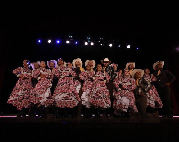 La Compañía Folklorica de Saltillo Ixtle Coahuila realizará una polka con más de 400 bailarines al mismo tiempo