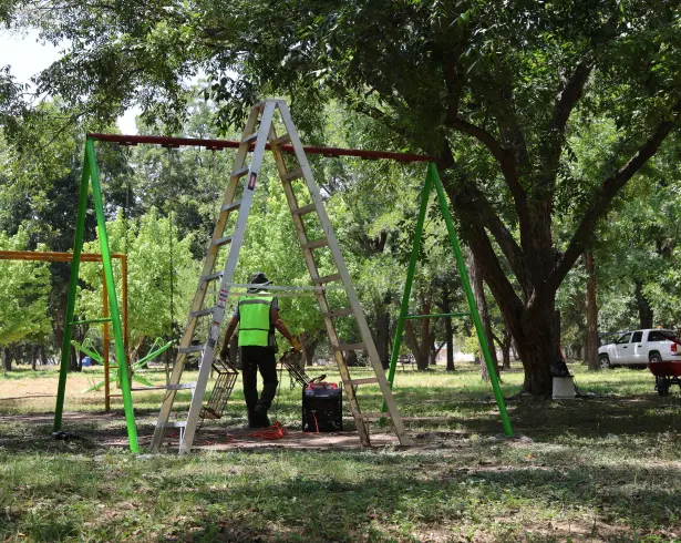 Se rehabilitan palapas, baños, juegos y bancas, debido a daños por vandalismo y falta de mantenimiento.