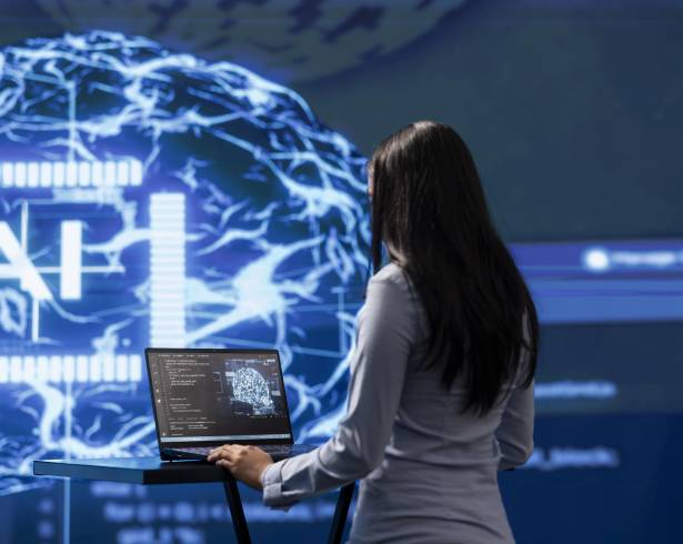 La revolución de la inteligencia artificial ha traído consigo un fenómeno inesperado: el aumento masivo de contenido de baja calidad, denominado AI slop o basura digital, según la UOC.