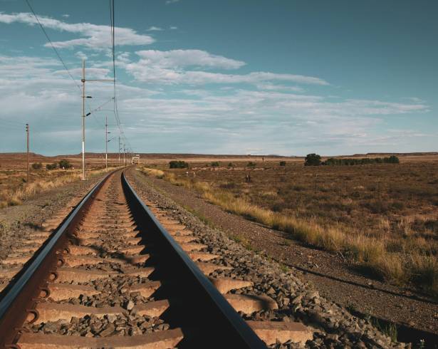 Cada estación funcionará como un nodo estratégico de competitividad, no solo como puntos de ascenso y descenso